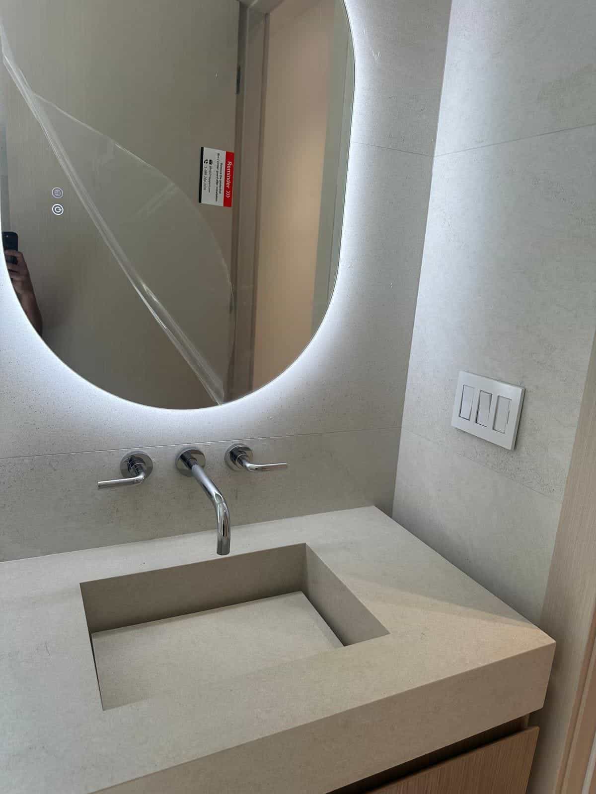Before and after of a Bathroom remodeling by a plumber in Miami Lakes